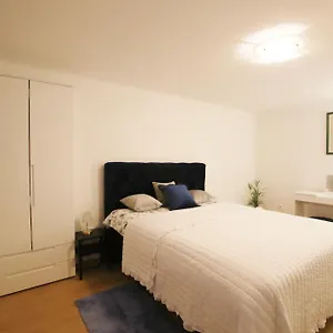  Appartamento Bamboo Oasis With Terrace In The Garden And Free Parking,